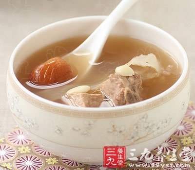 川貝雪梨豬肺湯