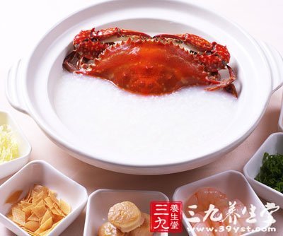 夏季養生食譜 潤肺美膚試試百合粥