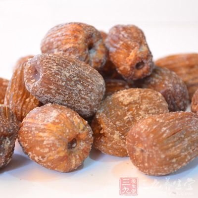 蜜棗四枚，生姜半片