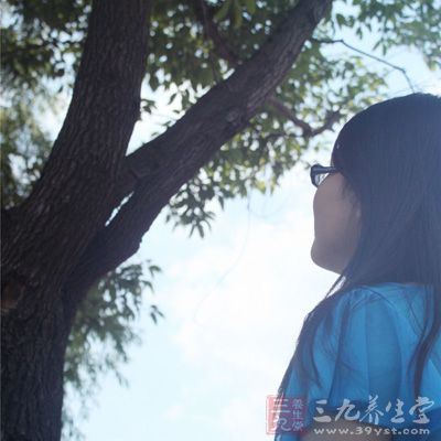 除了望遠之外,望綠對於預防近視也大有裨益 除了望遠之外,望綠對於預防近視也大有裨益