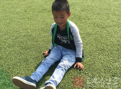 肝炎藥物價格昂貴，且有一定的毒副作用，尤其對於兒童來說，效果更大