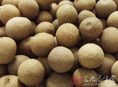 龍眼為果中之神品；其味甘類於大棗