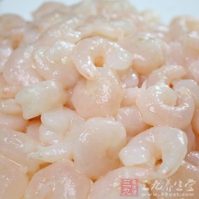 食蝦嚴禁同時服用大量維生素C，否則，可生成三價砷，能致死
