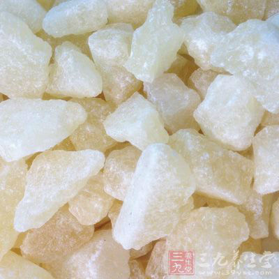 芝麻粉120g、鮮奶250g、冰糖適量