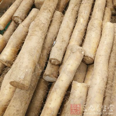 經常熬山藥粥喝，能有效緩解胃部不適