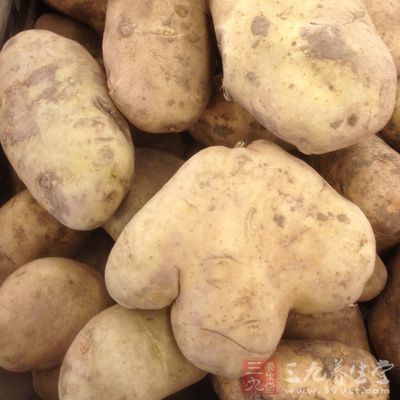 土豆刮皮、清洗