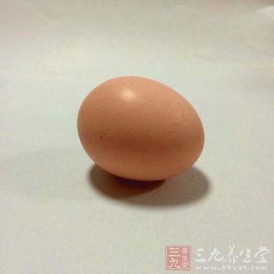 燕麥片150克，豬瘦肉150克，雞蛋一個