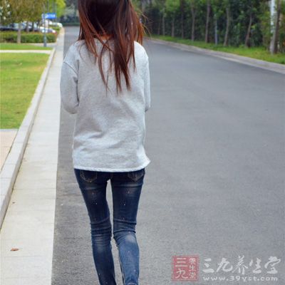 慢跑是一項休閒的運動，不需投入太多，但其效益很高