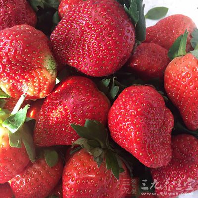 辣椒、橙子、草莓、猕猴桃 辣椒、橙子、草莓、猕猴桃