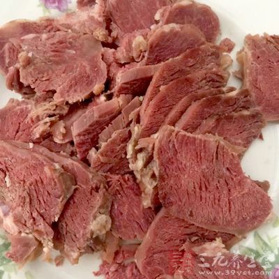 肉、魚、蛋和谷類