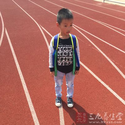讓寶寶多曬曬太陽，不用擔心寶寶受凍