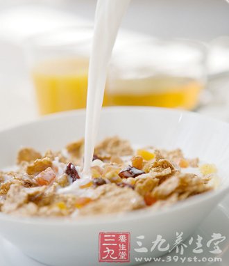 秋季四大排毒養顏粥 養出水潤細致好皮膚