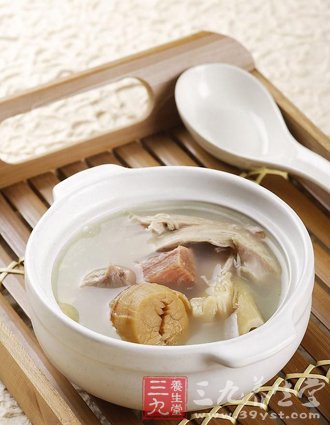 秋季四大排毒養顏粥 養出水潤細致好皮膚