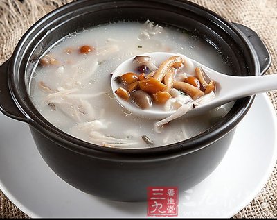 幾款滋補湯讓青春永駐