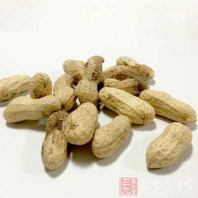 花生、豬尾巴、姜絲、蔥花