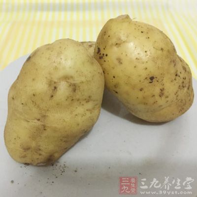 土豆2個、黃瓜半根
