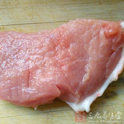 豬肉90克、椰菜適量