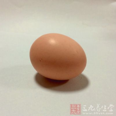 玄胡20克，益母草50克，雞蛋2個