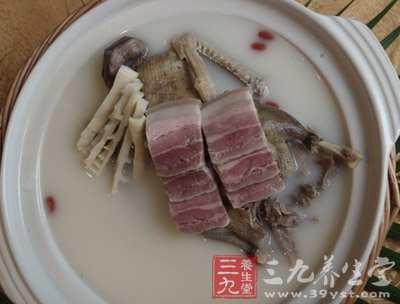 秋季必吃的七大養顏湯