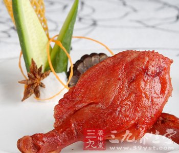 鴨肉養胃補虛 自制四款噴香料理