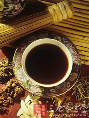 黑木耳紅棗瘦肉湯