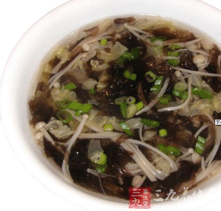 初秋食補 功效各異的紫菜湯