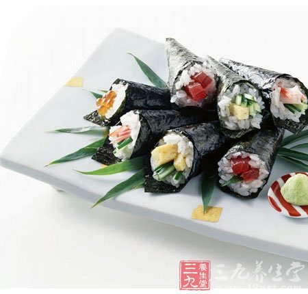 初秋食補 功效各異的紫菜湯