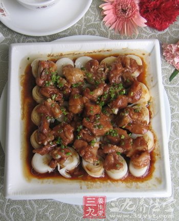 炎炎夏季要吃簡單菜 揭秘美味腐乳蒸排骨的做法