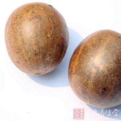 羅漢果1個，豬肺24克