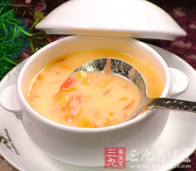 滋潤青木瓜鲑魚湯 5道中醫養生湯潤出好氣色