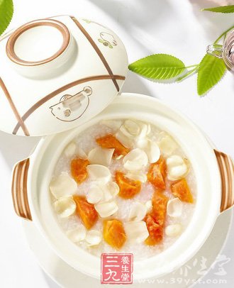 秋季飲食首選 7款養顏鮮花粥