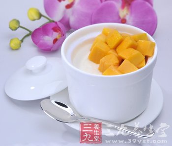炎炎夏日怎麼過 清涼美味水果撈伴您清爽過一夏