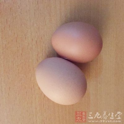 活蝦50g、雞蛋2個