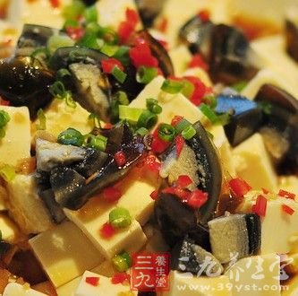 夏季吃8道養顏菜譜變“無毒美女”