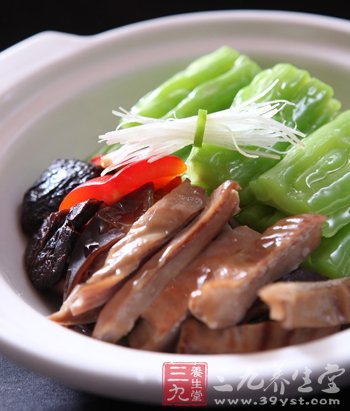 夏季吃8道養顏菜譜變“無毒美女”