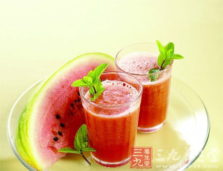 夏日完美女人健康飲食天然食物