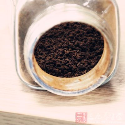 山楂肉15克，桂枝5克，紅糖30克