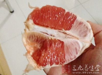 第1天 早餐：葡萄柚一個
