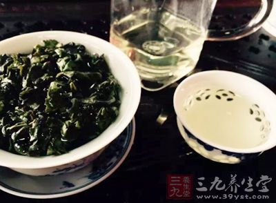 黑咖啡或者茶,加1到2小包的糖或者相同份量的調味劑 黑咖啡或者茶,加1到2小包的糖或者相同份量的調味劑