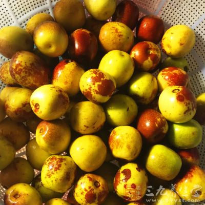 鮮棗對付高壓工作 鮮棗對付高壓工作