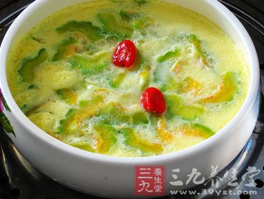 在家自制苦瓜料理 炒蒸涼拌輕松做
