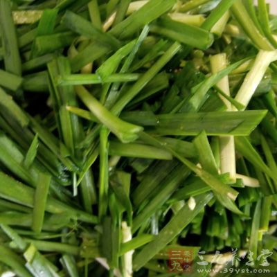 鮮韭菜300克，紅糖100克