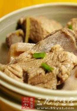 夏季營養健康煲湯--藕節炖排骨