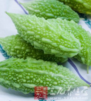 鳳梨苦瓜雞
