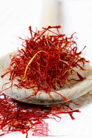 紅花排毒消脂 狂甩肚腩