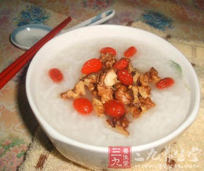 喝粥補血讓容顏更出色