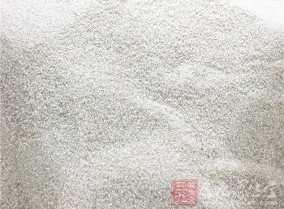 糯米500克，桂圓干30克，紅糖120克