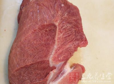 西洋參30克，豬瘦肉150克