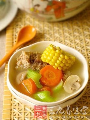 玉米海帶龍骨湯