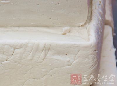 豆腐本身就含有具燃燒脂肪效果的胺基酸